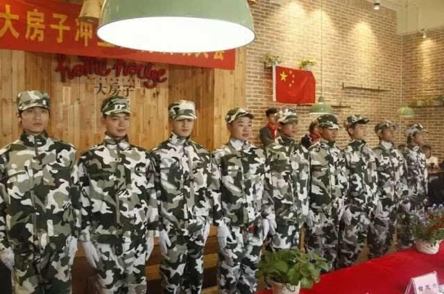 《要久久爱》学生时代的男女生对待爱情的态度截然不同